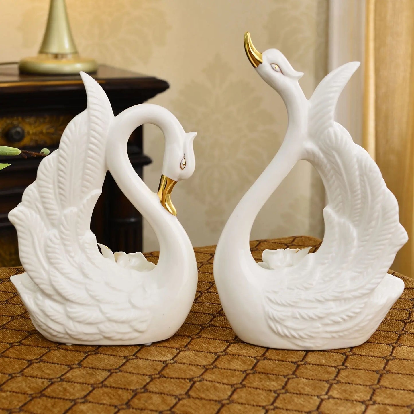 Home Decoration Ceramic Pair White Swan Lovers