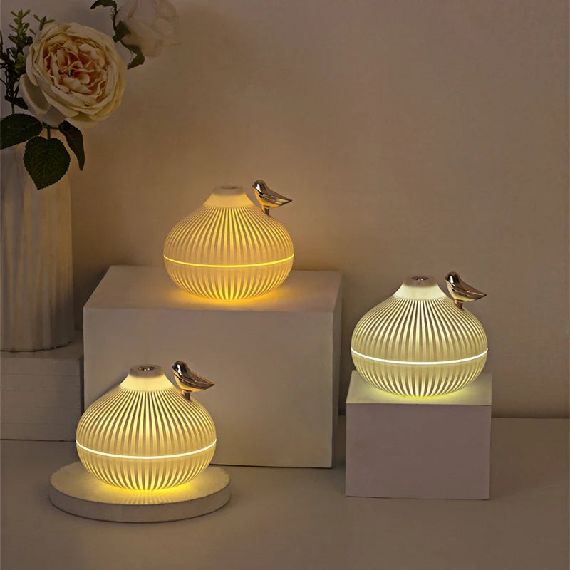 Air Humidifier, Small Onion Style Humidifier With Night Light, Atmosphere Light, Room freshener, Mini-size USB Air Humidifier For Home 300ml USB
