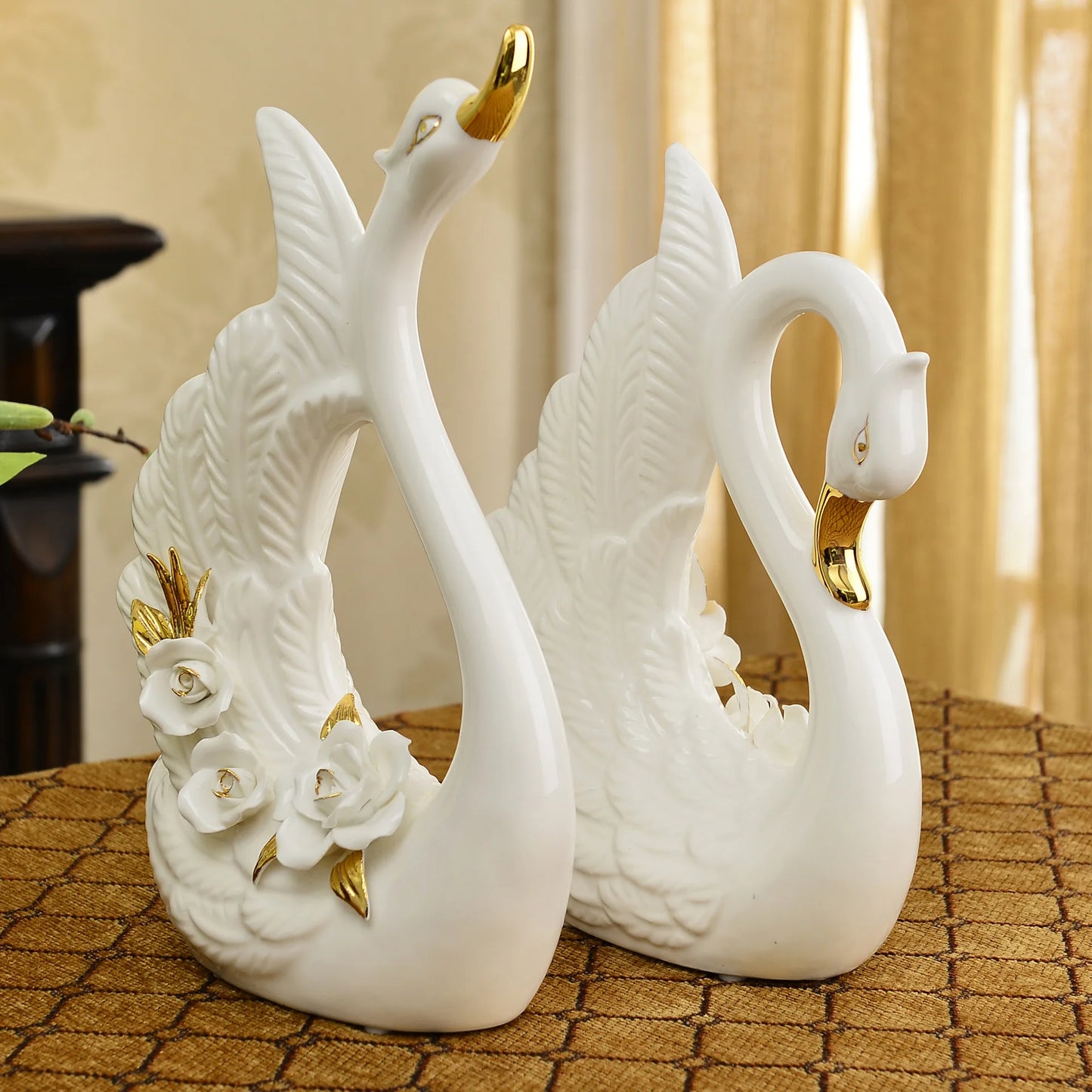 Home Decoration Ceramic Pair White Swan Lovers
