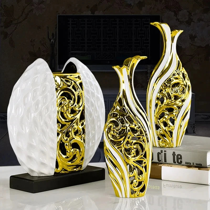 European‑Inspired Handcrafted Porcelain Vase | Wedding & Room Decor