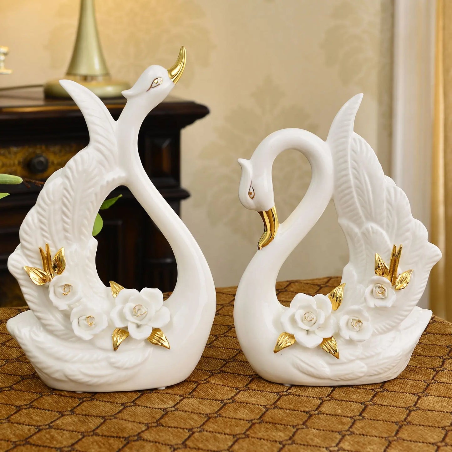 Home Decoration Ceramic Pair White Swan Lovers