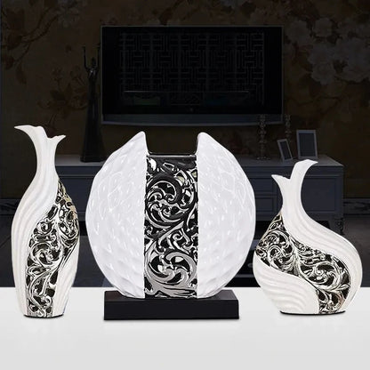 European‑Inspired Handcrafted Porcelain Vase | Wedding & Room Decor
