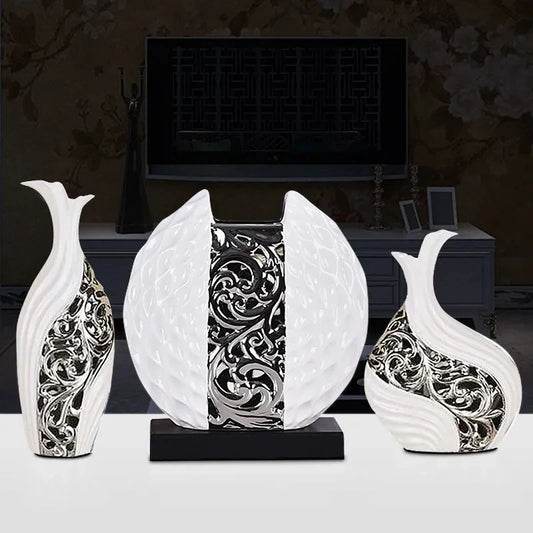 European‑Inspired Handcrafted Porcelain Vase | Wedding & Room Decor