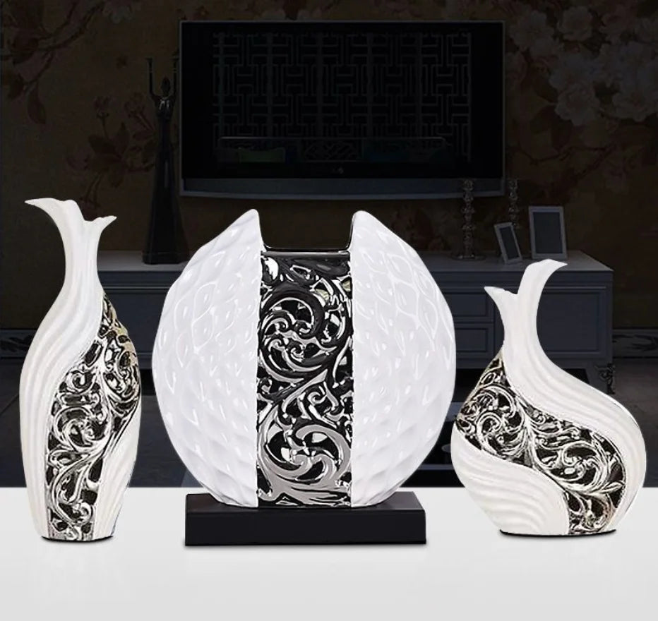 European‑Inspired Handcrafted Porcelain Vase | Wedding & Room Decor