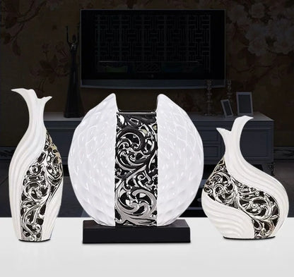 European‑Inspired Handcrafted Porcelain Vase | Wedding & Room Decor